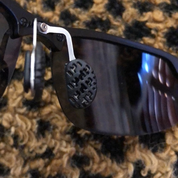 NWOT Men’s Sunglasses non slip active black - Picture 5 of 6